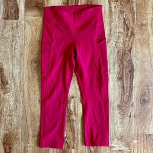 Red Lululemon cropped leggings